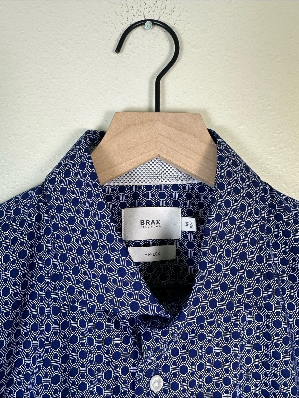 BRAX Men's Medium Hi-Flex Geometric Preppy Blue Short-Sleeve Button-Up Shirt - Picture 2 of 6